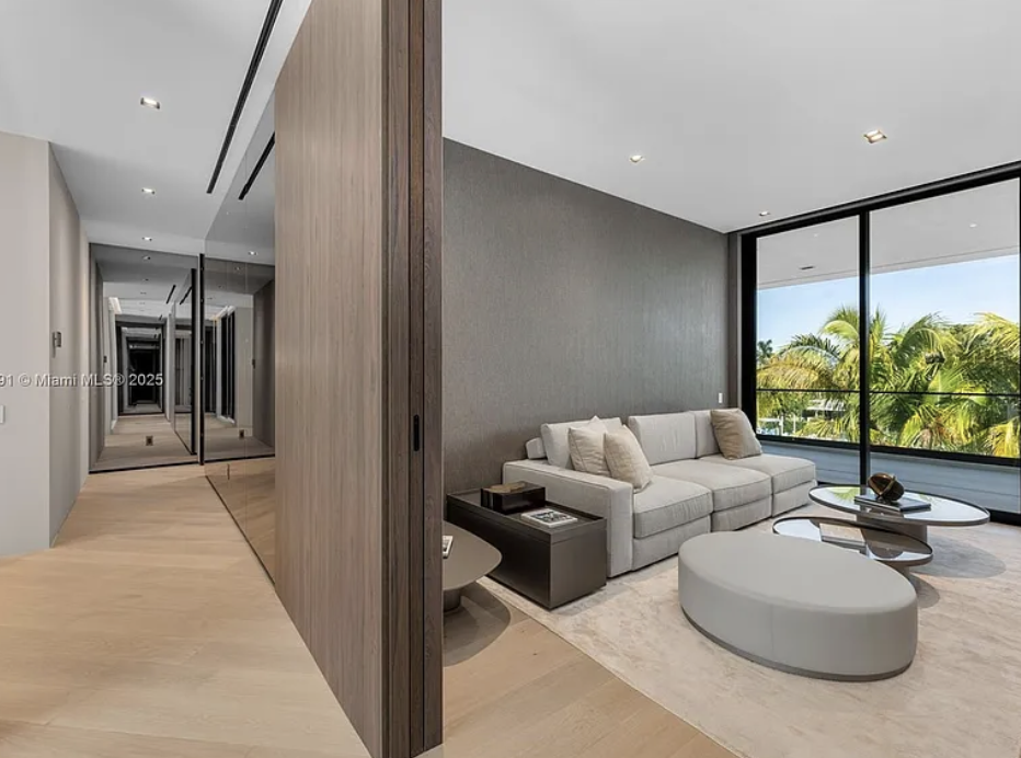 House 3 View 28